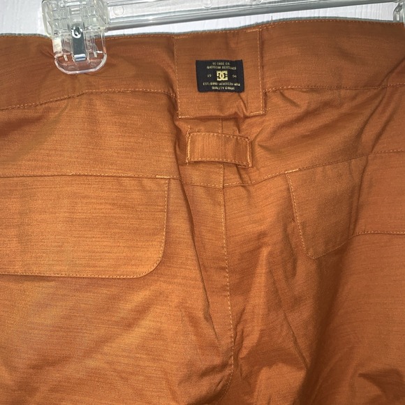 DC Shoe Company Snowboard Ski Pants 10k WaterProof Sz Large Adjustable - Picture 7 of 15